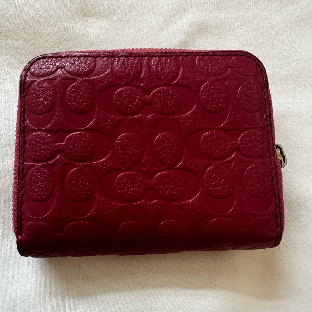 Coach Signature Embossed Pebble Leather Medium Zip Around Wallet in Sunset Red - Picture 2 of 10